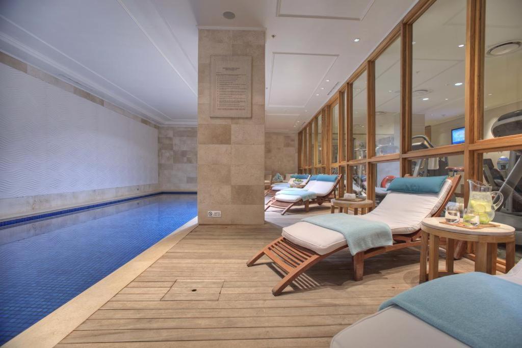 Taj Hotel Cape Town - Luxury 5 Star Suites - Very Spacious With Kitchenette, Lions Head Views מראה חיצוני תמונה